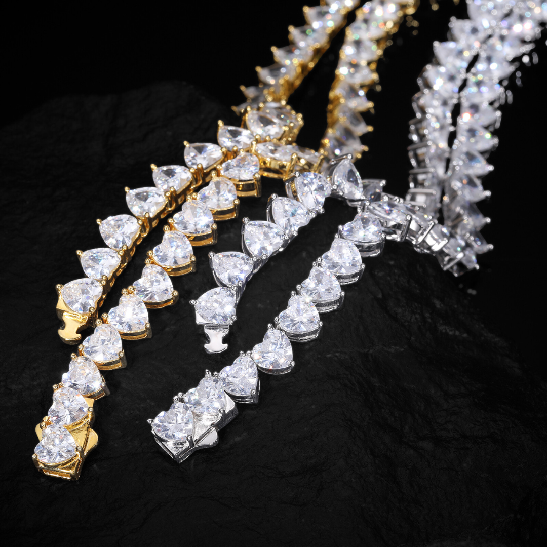 VALENTINES ICE VVS1 18K White Gold Hearts Tennis