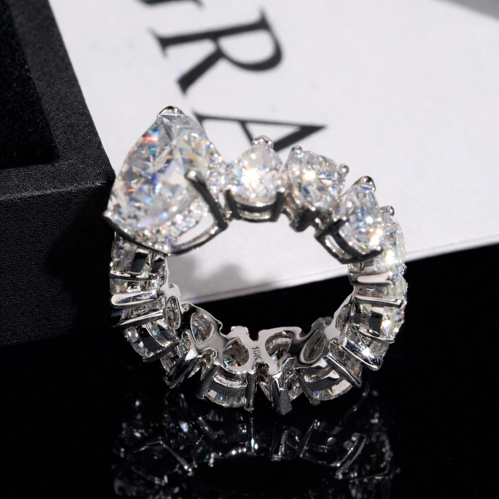 PURE ICE VVS1 10K Solid White Gold Ring